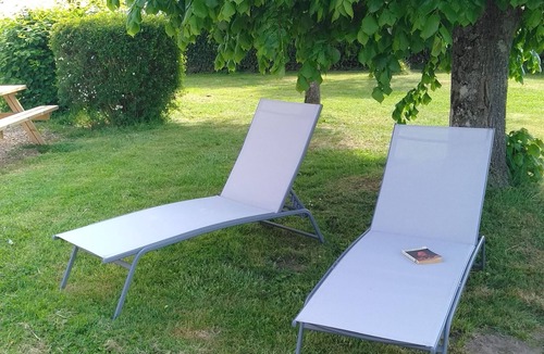 Champignelles House | Large vacation home with wooded garden.