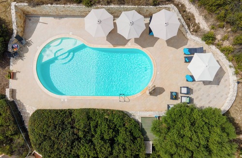 Alghero Villa | Large villa in Alghero for 12 people with private pool air conditioning and WiFi