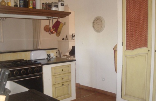 Le Pradet Villa | Large villa with pool, 1.5 kms from the beach. 10 people max