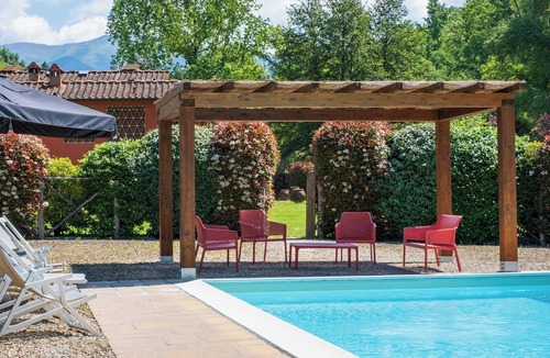 Reggello House | Large villa with pool and sauna on Tuscan estate
