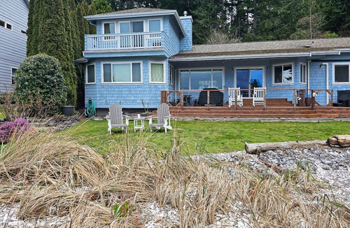 Seabeck House | Large waterfront beach house with hot tub, game room, & private beach access