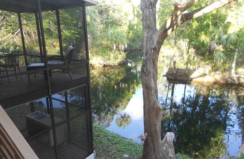 Crystal River House | Large Waterfront home Surrounded By Nature Close To Plantation Inn/Kings Bay