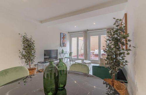 Almenara Apartment | Large with terrace- 2Bd 1.5Bth- Plaza Castilla