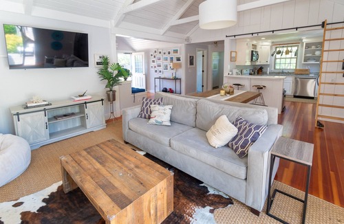 West of Town House | Large yard, deck & hot tub 4 bedroom, sleeps 9