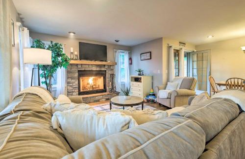 Paupack House | Large Yard + Games: ‘Edgewater Escape’ in Paupack!
