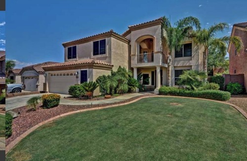 Entrada North House | largehome located in one of the most desirable neighborhoods in Arizona