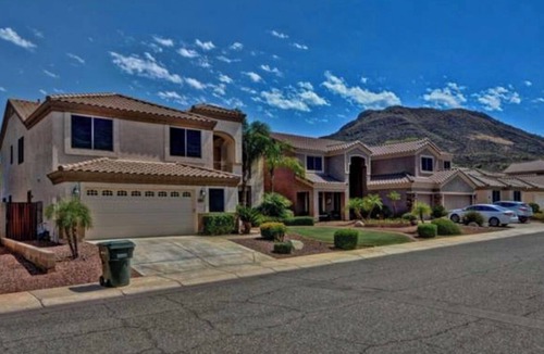 Entrada North House | largehome located in one of the most desirable neighborhoods in Arizona