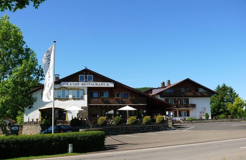 Bringhausen House | Larger comfortable double room/multi-bed room/apartment - Waldhotel