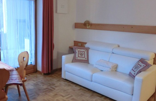 La Villa Apartment | Larger three-room apartment