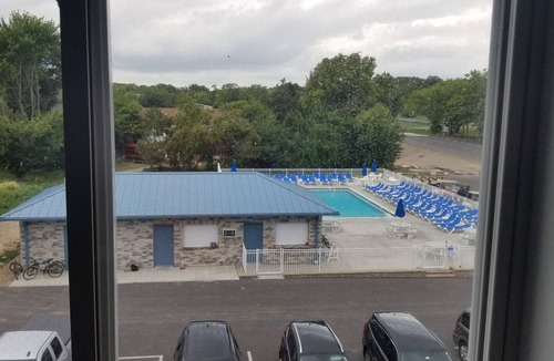 Put-in-Bay Condo | Largest Waterfront Condo On Pib With Over 2000 Square Feet