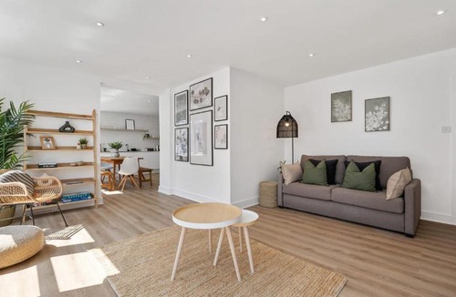 Sefton Park Apartment | Lark Lane Hideaway