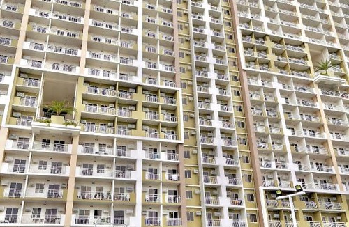 A. Bonifacio Apartment | Lark Staycation