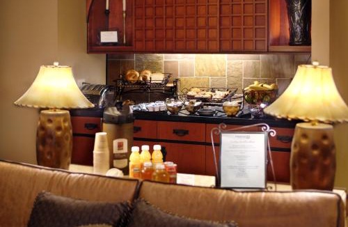 East Lake Hills Hotel | Larkspur Landing Extended Stay Suites Bellevue