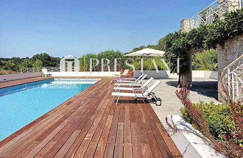 Arbonne House | LARRARTEA - REMARKABLE VILLA CLASSIFIED 5 STARS