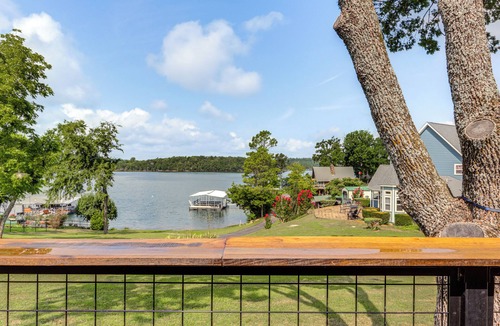 Rogers Apartment | 'larue Rendezvous' Luxe Stay at Historic Site