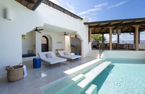 Las Catalinas House | Las Catalinas- Spectacular views- breakfast service, Casa Chameleon's neighbor