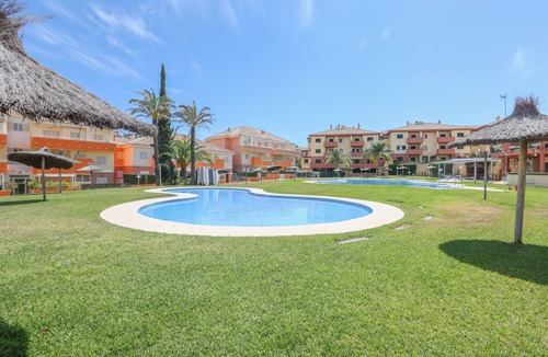Islantilla House | LAS CUMBRES - Cosy flat with shared pool
