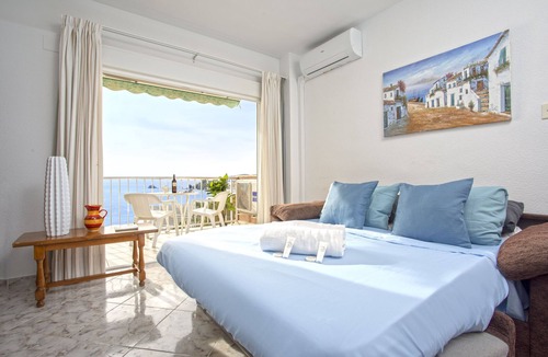 Velilla-Taramay Apartment | Las Gondolas