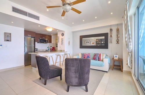 Juan Dolio - El Pueblo Apartment | ®{Las~Olas~Beach~Condo}@JuanDolio +BeachFront+Pool