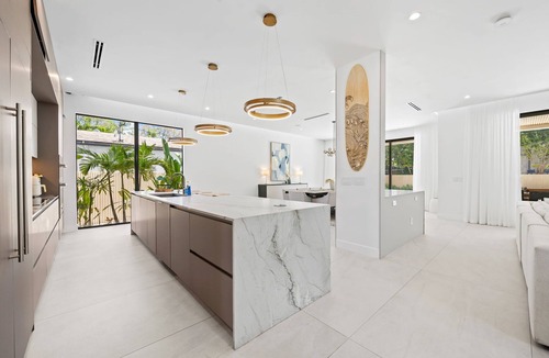 Victoria Park House | Las Olas, Holiday Park & beach at your door!