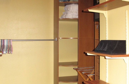 Enterprise Condo | Las Vegas Blvd. tropical resort guard gated condo/Pool/Spa/Gym/Tennis/pet/ADA