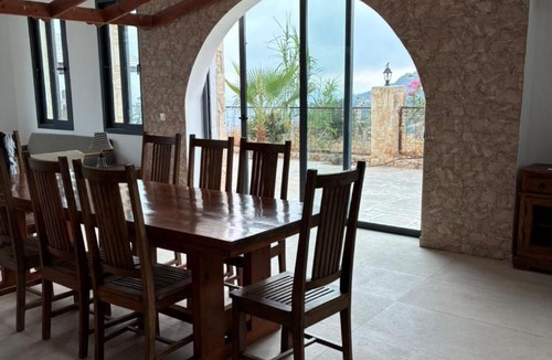 Fyti Villa | LasaThea