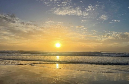 Diamond Beach Resort | *LAST MIN RATE* Family Holiday Resort, Diamond Beach NSW - Pools, Tennis Court