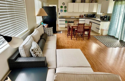 Mokuleia House | Last minute deals. Contact me for details