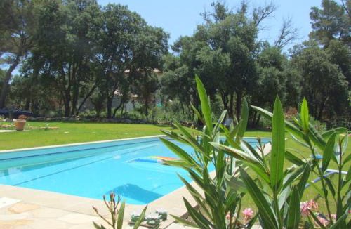 Saint-Marc-Jaumegarde Bed & Breakfast | LaThébaide