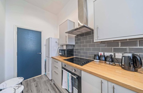 Vauxhall Apartment | Latimer Flat 4 - Spacious 2-Bed Apt - Sleeps 6