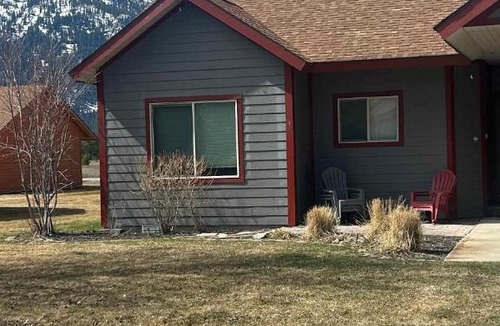 Donnelly House | Latitude Adjustment-10 min to Tamarack Resort