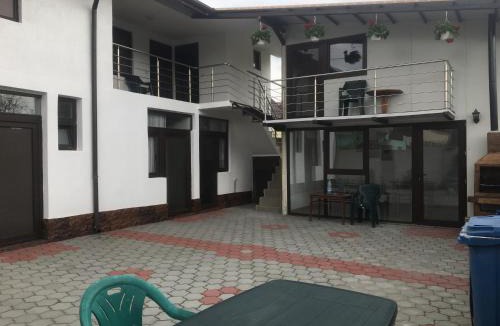 Jiblea Veche House | Laubert