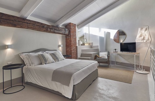 Ivrea Hotel | LaUno iPesci