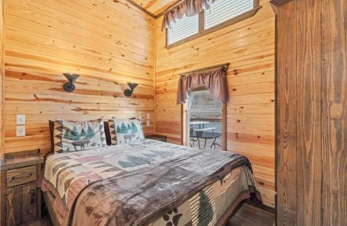 Dillsboro Apartment | Laurel Bush Combo - 6 Waterfront Homes, Fish, Hike, and Mountain Views!