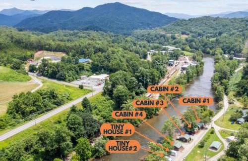 Dillsboro Apartment | Laurel Bush Combo - 6 Waterfront Homes, Fish, Hike, and Mountain Views!
