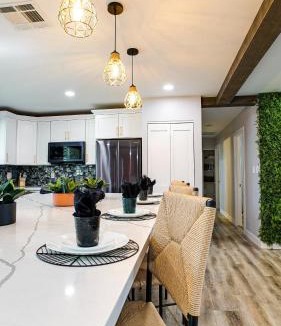 Gilbert House | Laurel Gilbert