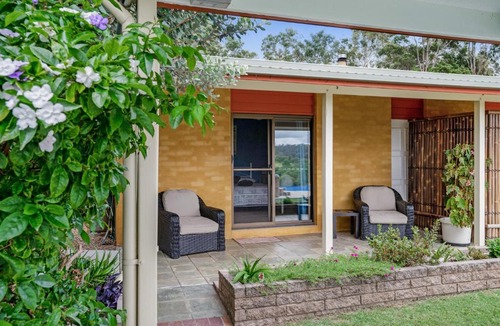 North Deep Creek Bed & Breakfast | Laurelview Scenic Inn Gympie