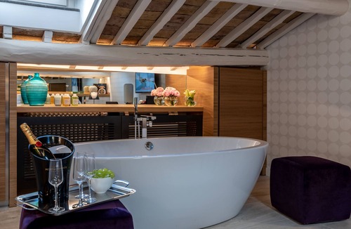 Rione IV Campo Marzio House | Laurina 33