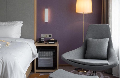 Yangjiang Hotel | Lavande Hotel Yangchun Donghu