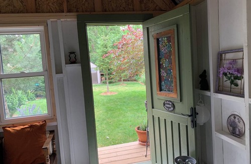 Thamesford Cabin | Lavender Cabin
