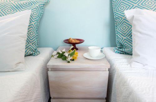 Skripero House | Lavender Cottage.
