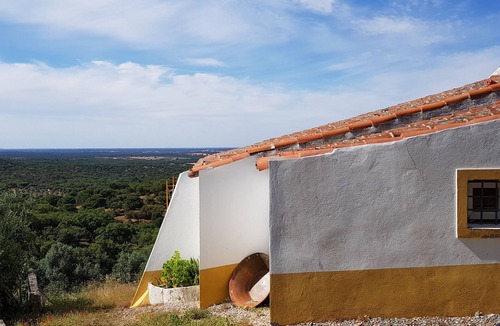 Estremoz Cottage | Lavender Cottage set in the Quinta de Evoramonte