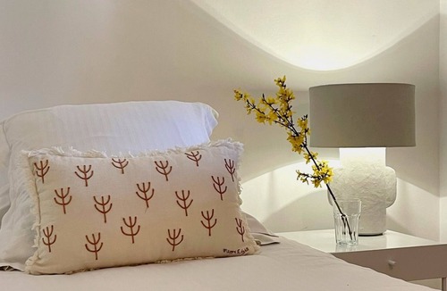 Cereste House | Lavender, Luberon view, pool, air-conditioning : Villa Mas des Lavandes 2 BR. 4*