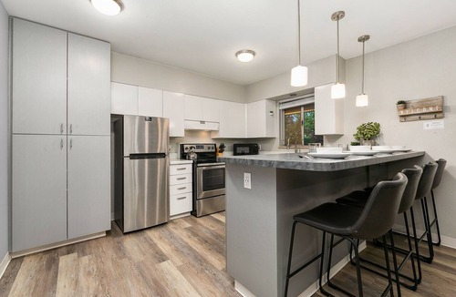 Old Town Condo | Lavender Suite | Relaxed, Walkable Old Town Stay