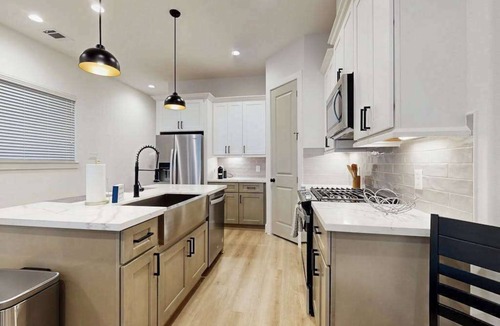 Spring Branch Central House | Laverne Hideaway | Two-Story Modern Home