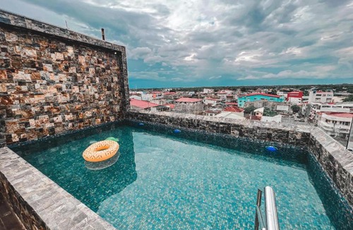 Barangay Poblacion Hotel | LAVERO SUITES