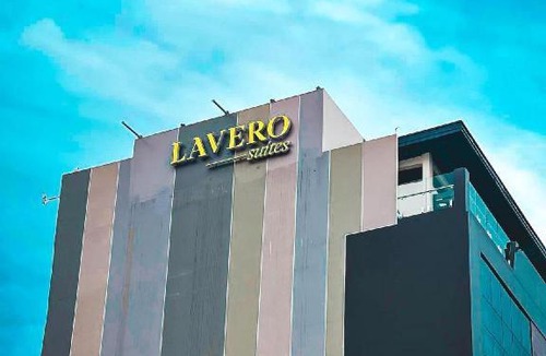 Barangay Poblacion Hotel | LAVERO SUITES