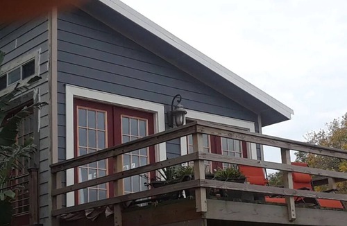 Bacliff House | LaView Waterfront Couples House on shared waterfront property w/pier, pool &spa