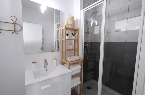 Moret-sur-Loing Apartment | Lavilladouce