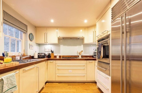 Lancaster Gate Apartment | Lavish Apartment with Roof Garden beside Hyde Park